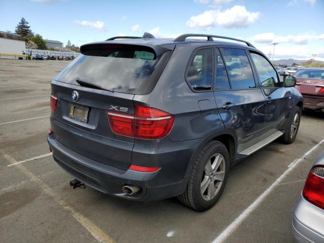 5UXZW0C53CL671645 - 2012 BMW X5 XDRIVE35D BLUE photo 3