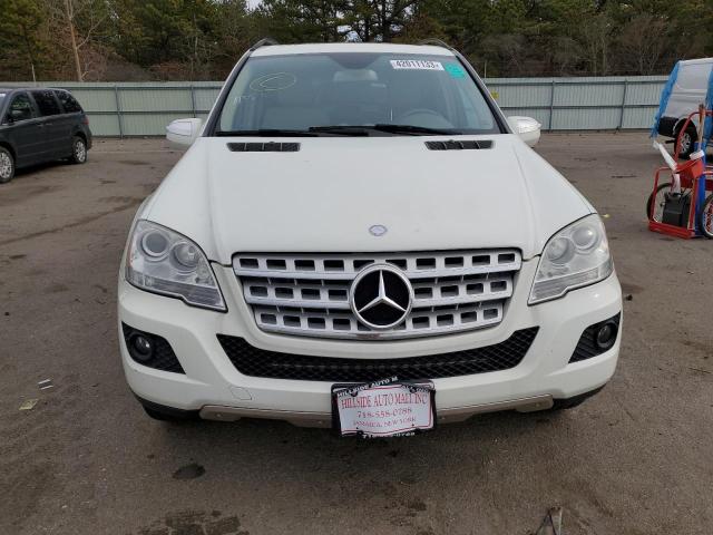 4JGBB8GB4AA532285 - 2010 MERCEDES-BENZ ML 350 4MATIC WHITE photo 5