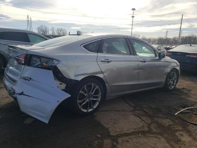 3FA6P0RU1LR100548 - 2020 FORD FUSION TITANIUM SILVER photo 3