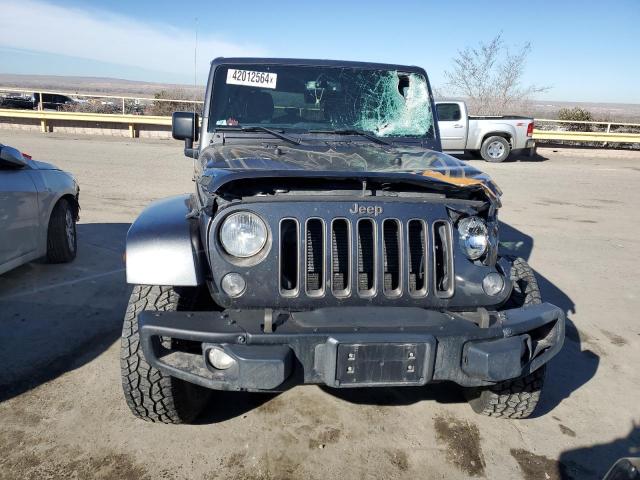 1C4HJWDG4JL913418 - 2018 JEEP WRANGLER U SPORT CHARCOAL photo 5