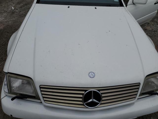 WDBFA63F3VF147183 - 1997 MERCEDES-BENZ SL 320 WHITE photo 11