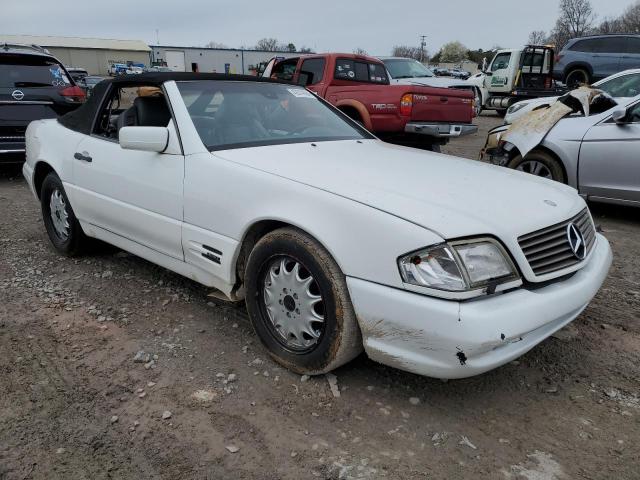 WDBFA63F3VF147183 - 1997 MERCEDES-BENZ SL 320 WHITE photo 4