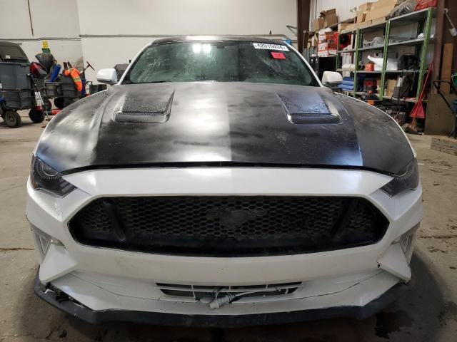 1FA6P8CF6K5162795 - 2019 FORD MUSTANG GT WHITE photo 5