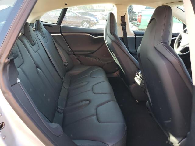5YJSA1H10EFP36499 - 2014 TESLA MODEL S Արծաթագույն լուսանկար 10
