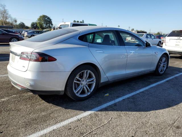 5YJSA1H10EFP36499 - 2014 TESLA MODEL S Արծաթագույն լուսանկար 3