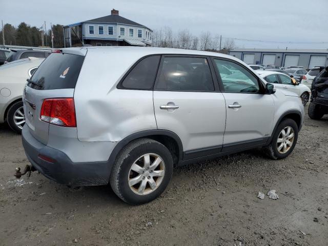 5XYKTCA16BG001983 - 2011 KIA SORENTO BASE SILVER photo 3