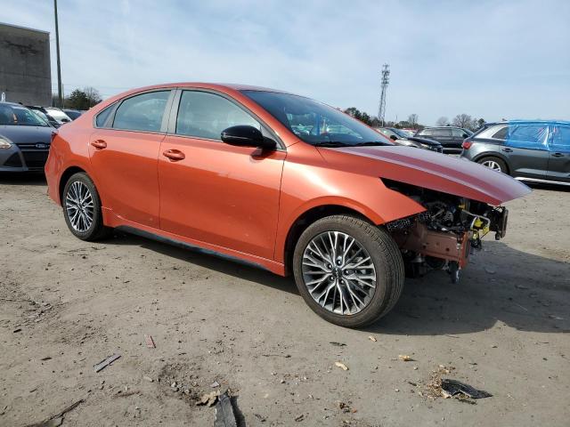 3KPF54AD8PE607382 - 2023 KIA FORTE GT LINE ORANGE photo 4