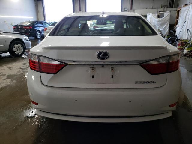 JTHBW1GG0F2085160 - 2015 LEXUS ES 300H WHITE photo 6