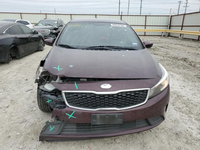 3KPFK4A77JE228271 - 2018 KIA FORTE LX BURGUNDY photo 5