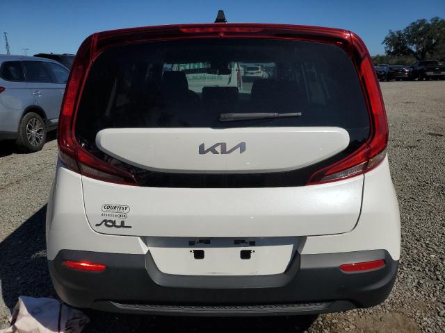 KNDJ23AUXN7176022 - 2022 KIA SOUL LX WHITE photo 6