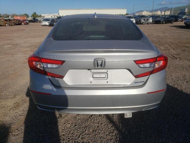 1HGCV3F15JA002274 - 2018 HONDA ACCORD HYBRID SILVER photo 6