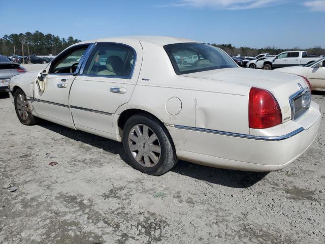 1LNHM83V27Y611880 - 2007 LINCOLN TOWN CAR DESIGNER WHITE photo 2