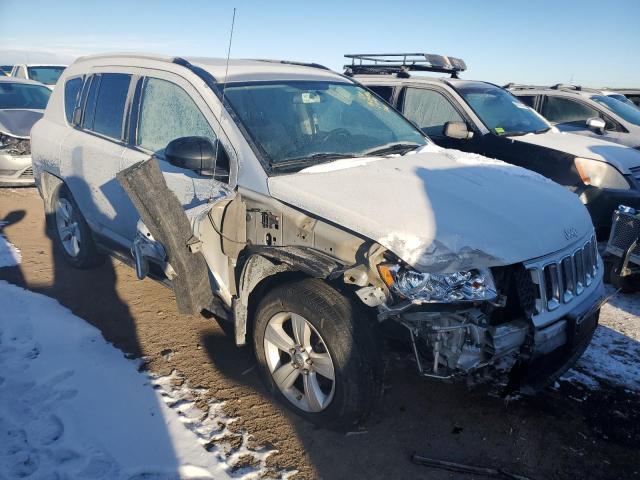 1J4NF1FB9BD239152 - 2011 JEEP COMPASS SPORT SILVER photo 4