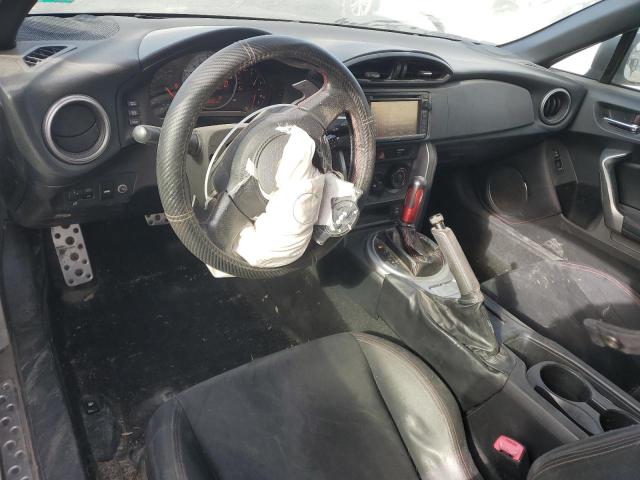 JF1ZNAA10F8701143 - 2015 TOYOTA SCION FR-S WHITE photo 8