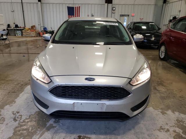 1FADP3F29HL243037 - 2017 FORD FOCUS SE SILVER photo 5