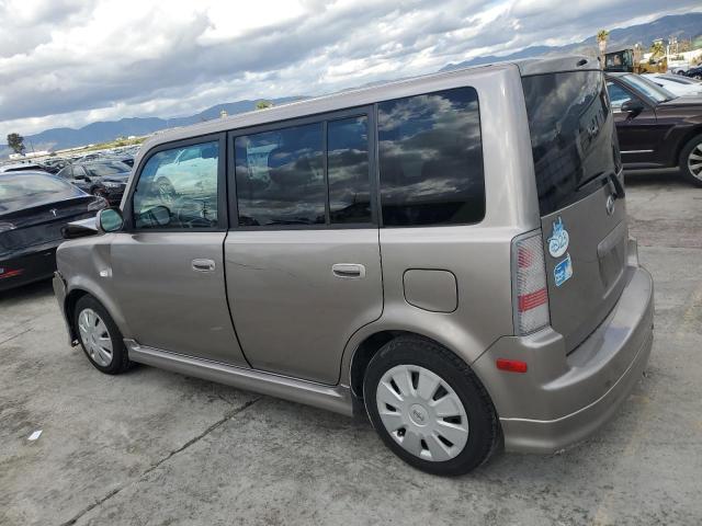 JTLKT324564045779 - 2006 TOYOTA SCION XB GRAY photo 2