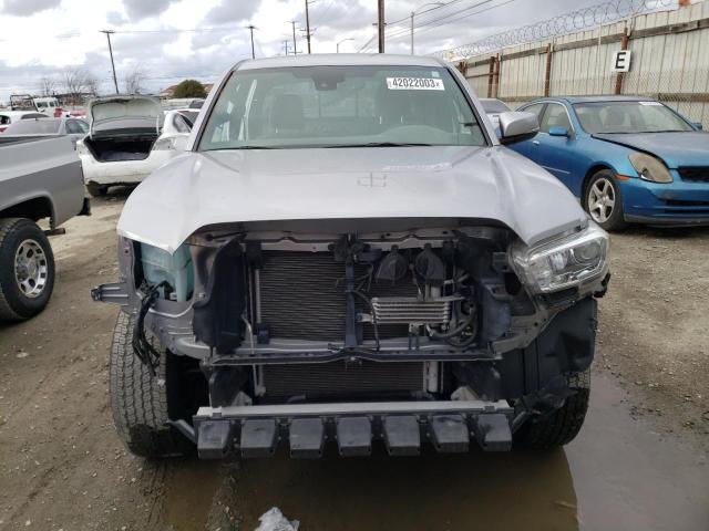 3TMAZ5CN7KM104919 - 2019 TOYOTA TACOMA DOUBLE CAB 银色 照片 5