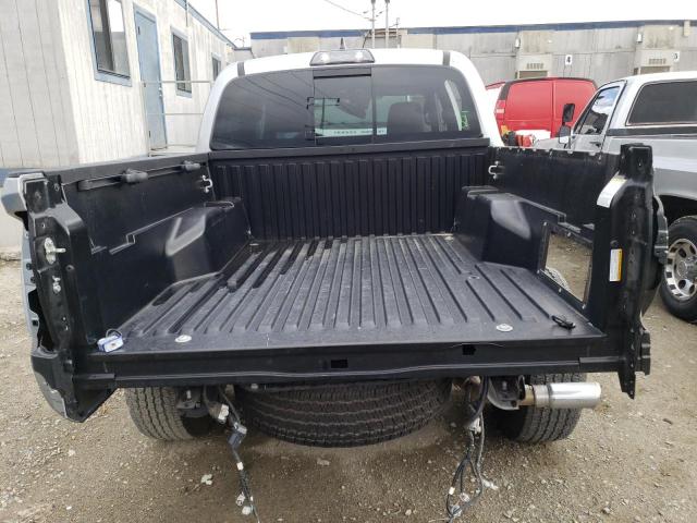 3TMAZ5CN7KM104919 - 2019 TOYOTA TACOMA DOUBLE CAB 银色 照片 6