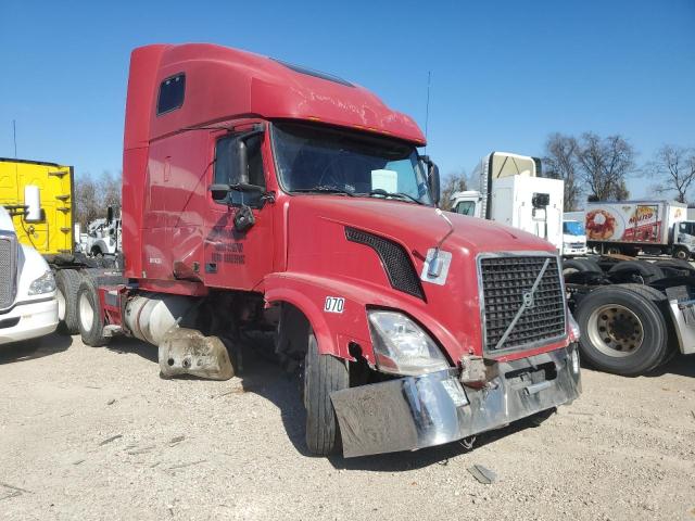 2004 VOLVO VN VNL, 