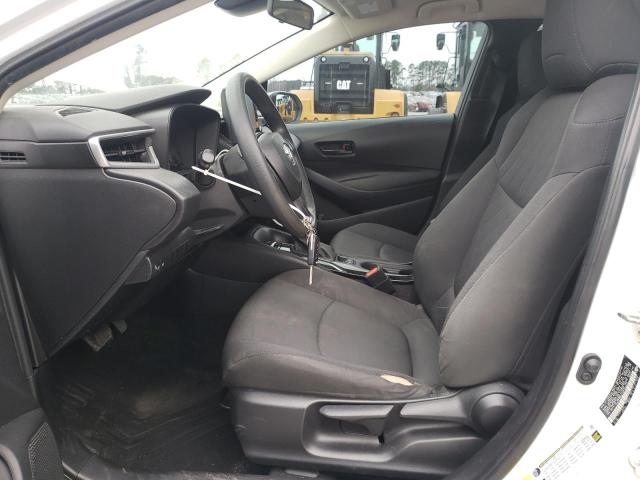5YFEPMAE2NP302017 - 2022 TOYOTA COROLLA LE Blanco foto 7