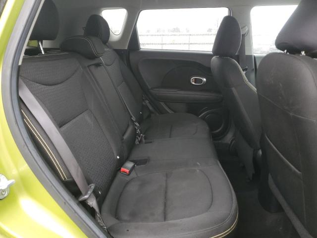 KNDJP3A52F7786069 - 2015 KIA SOUL + GREEN photo 11
