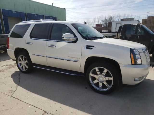 1GYFK63858R225878 - 2008 CADILLAC ESCALADE LUXURY WHITE photo 4