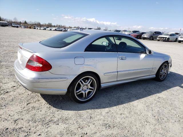 WDBTJ72H49F259461 - 2009 MERCEDES-BENZ CLK 550 SILVER photo 3