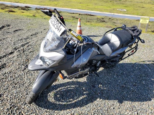 JS1VP56A9F2102385 - 2015 SUZUKI DL650 A GRAY photo 2