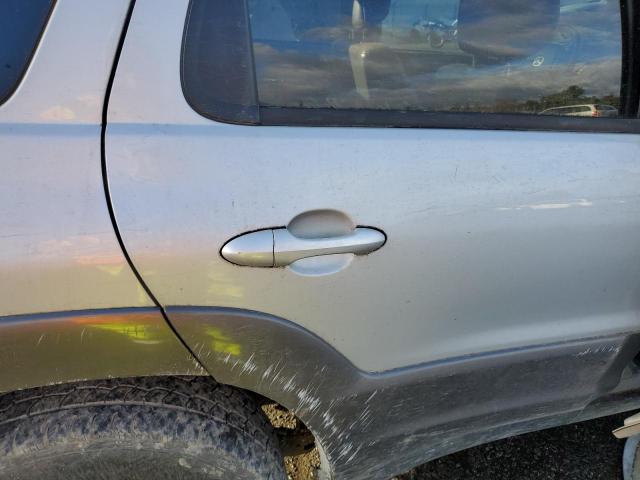 4F2CZ06133KM25577 - 2003 MAZDA TRIBUTE ES 银色 照片 11