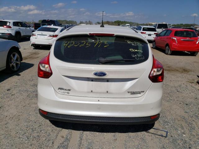 1FADP3N22EL378907 - 2014 FORD FOCUS TITANIUM WHITE photo 6