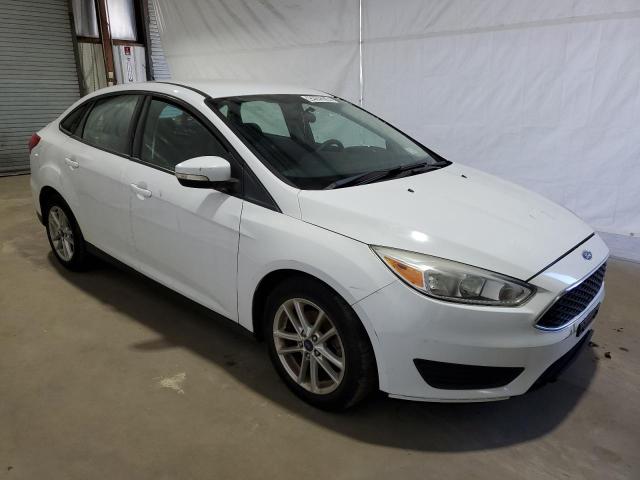 1FADP3F29GL308063 - 2016 FORD FOCUS SE WHITE photo 4