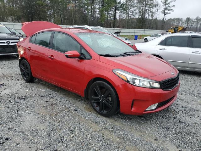 3KPFL4A89HE089454 - 2017 KIA FORTE EX RED photo 4