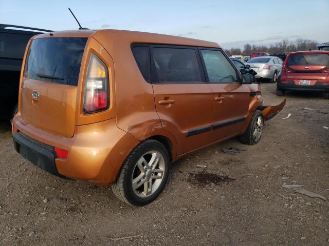 KNDJT2A28B7246229 - 2011 KIA SOUL + ORANGE photo 3