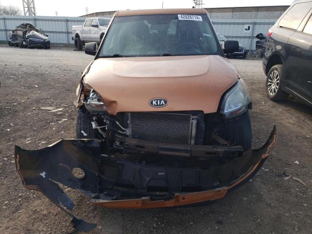 KNDJT2A28B7246229 - 2011 KIA SOUL + ORANGE photo 5