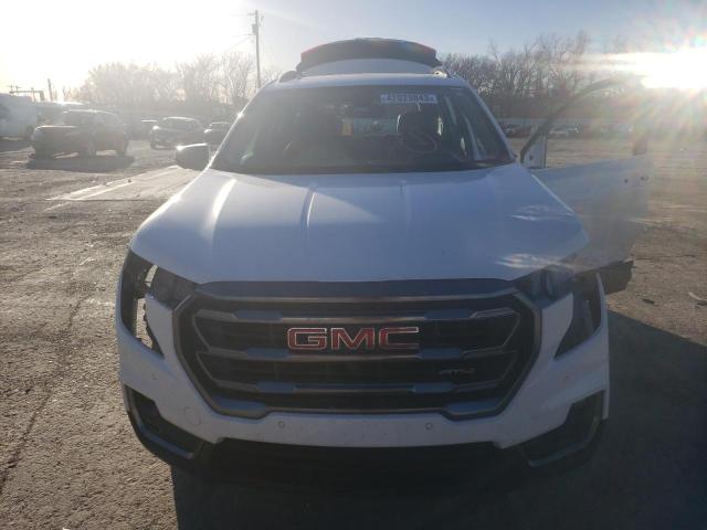 3GKALYEV5NL220814 - 2022 GMC TERRAIN AT4 WHITE photo 5