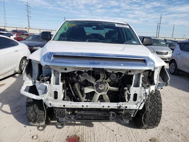 5TFDY5F11MX966250 - 2021 TOYOTA TUNDRA CREWMAX SR5 WHITE photo 5