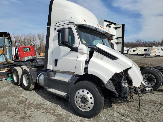 3AKJHLDR3KSKL7331 - 2019 FREIGHTLINER CASCADIA 1 WHITE photo 1