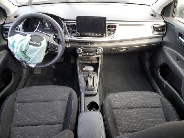 3KPA24AD7NE490605 - 2022 KIA RIO LX GRAY photo 8