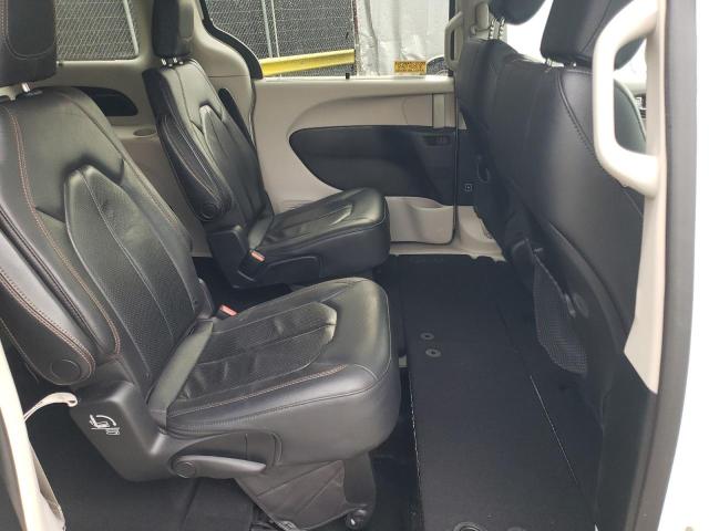 2C4RC1BG7KR590866 - 2019 CHRYSLER PACIFICA TOURING L WHITE photo 11