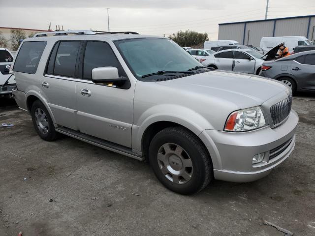 5LMFU27556LJ29007 - 2006 LINCOLN NAVIGATOR 银色 照片 4