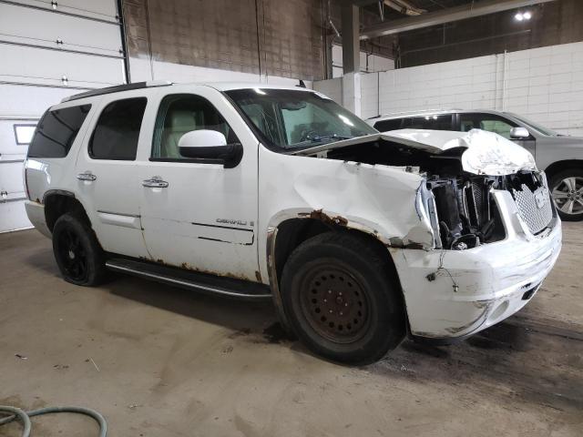 1GKFK63867J180571 - 2007 GMC YUKON DENALI WHITE photo 4