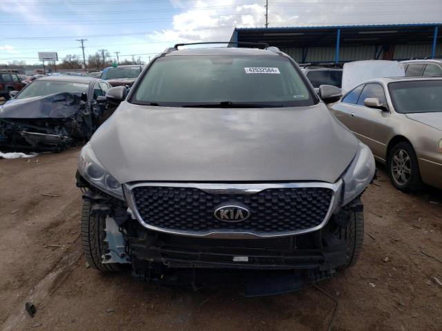 5XYPGDA5XJG371965 - 2018 KIA SORENTO LX GRAY photo 5