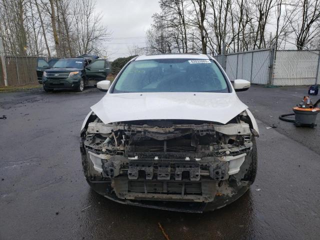 1FADP3J28FL257063 - 2015 FORD FOCUS TITANIUM WHITE photo 5