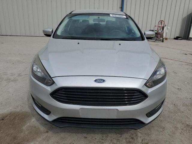 1FADP3FE2HL316713 - 2017 FORD FOCUS SE SILVER photo 5