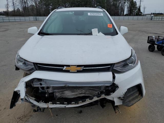 3GNCJLSB2LL226372 - 2020 CHEVROLET TRAX 1LT WHITE photo 5