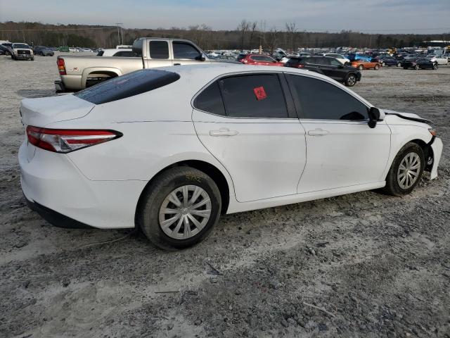 4T1B11HK3JU076013 - 2018 TOYOTA CAMRY L WHITE photo 3