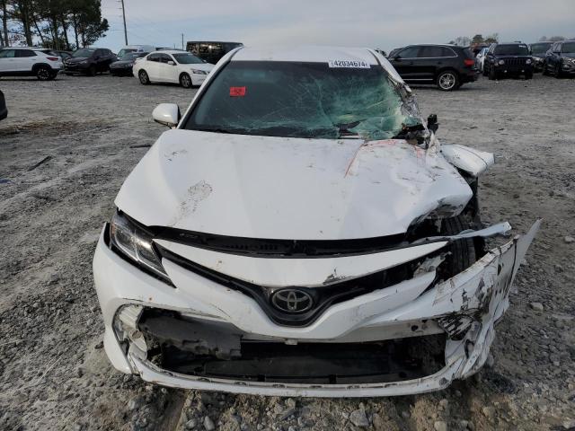 4T1B11HK3JU076013 - 2018 TOYOTA CAMRY L WHITE photo 5