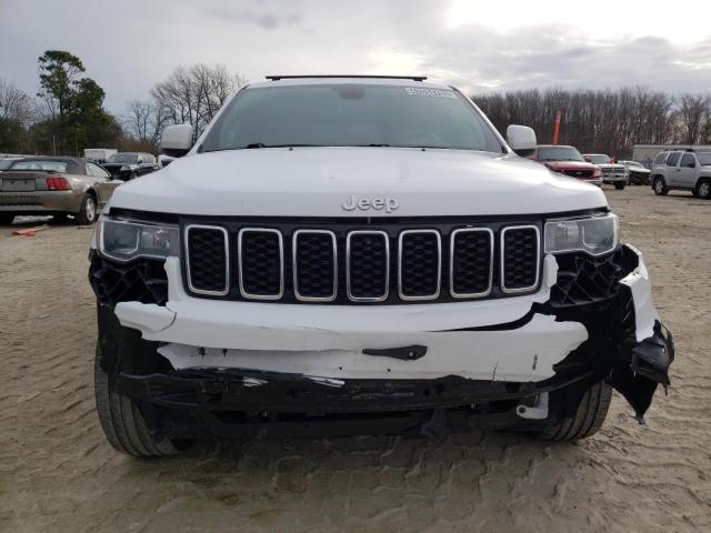 1C4RJEAG4JC126164 - 2018 JEEP GRAND CHER LAREDO Beyaz fotoğraf 5