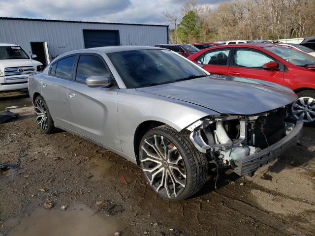 2C3CDXBG5JH173678 - 2018 DODGE CHARGER SXT SILVER photo 4