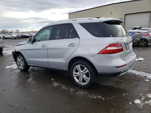 4JGDA2EB9CA096841 - 2012 MERCEDES-BENZ ML 350 BLUETEC SILVER photo 2